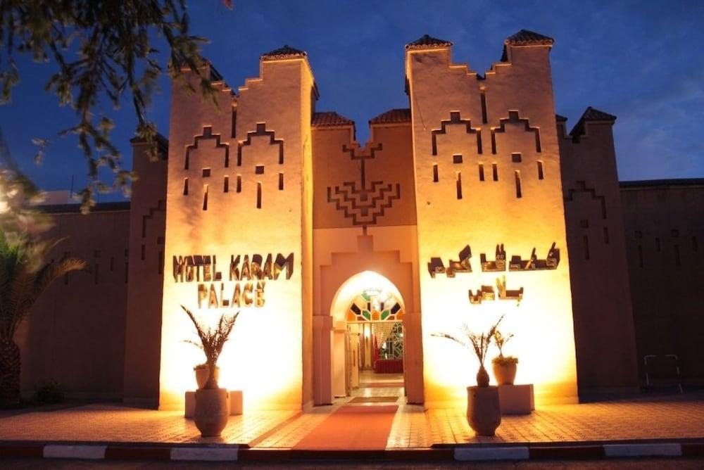 Rs Hotel Karam Palace 우아르자자테 외부 사진