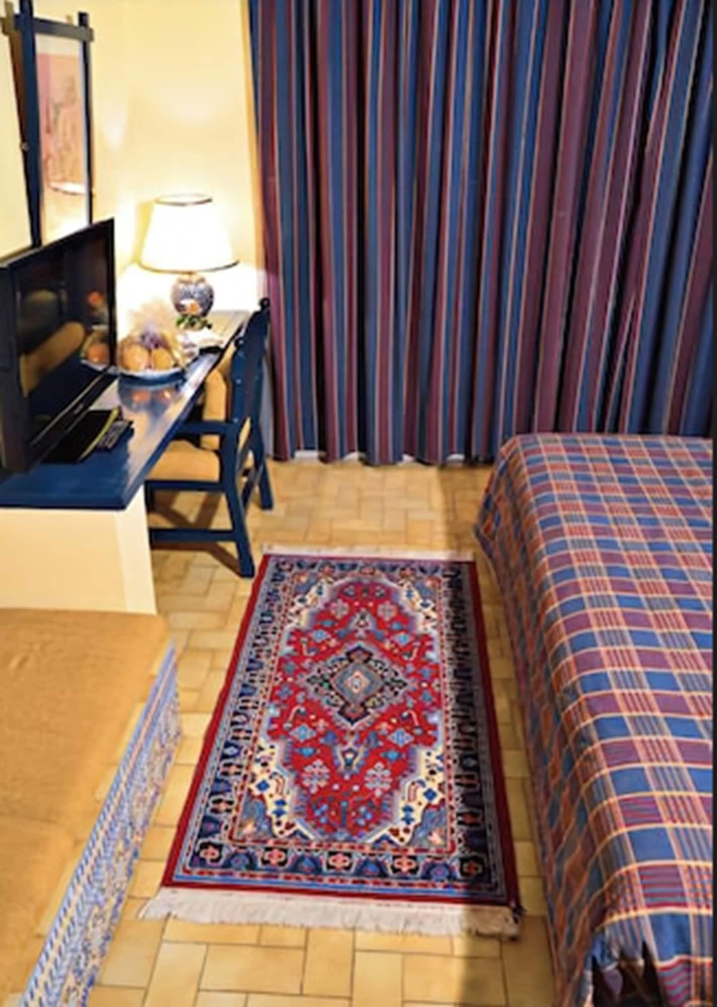 Rs Hotel Karam Palace 우아르자자테 외부 사진