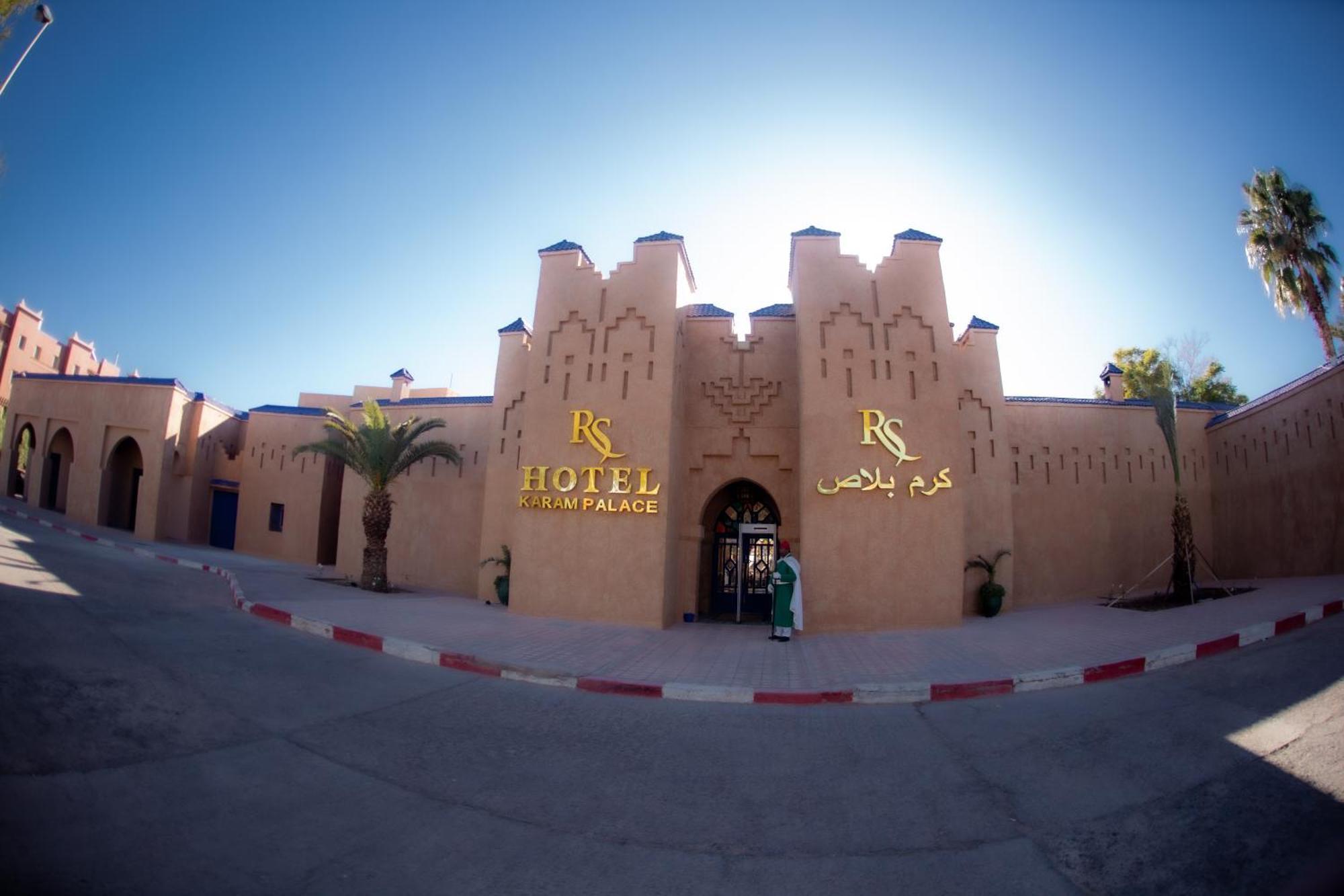 Rs Hotel Karam Palace 우아르자자테 외부 사진