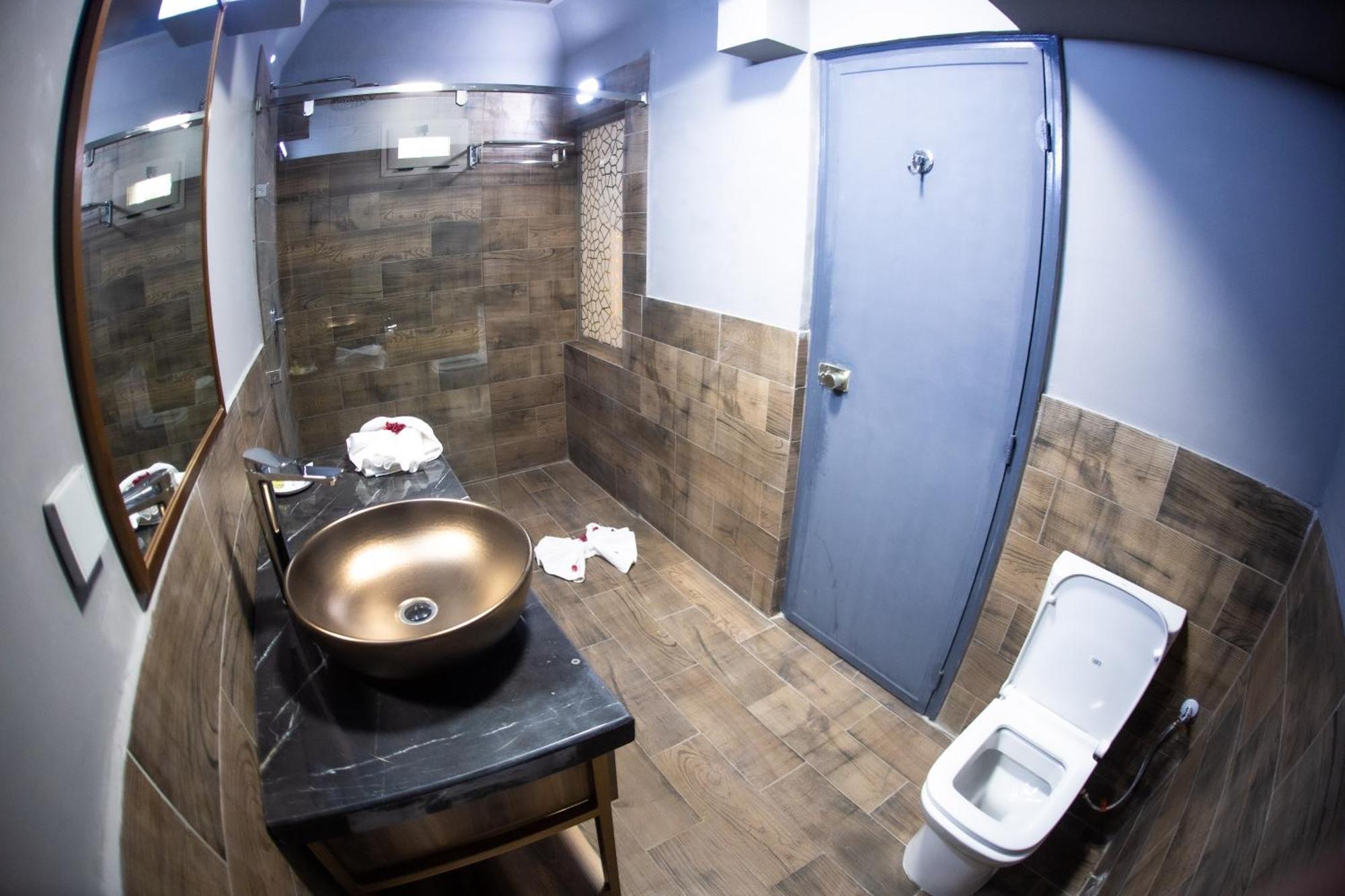 Rs Hotel Karam Palace 우아르자자테 외부 사진