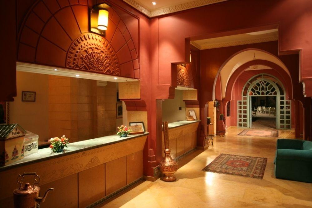 Rs Hotel Karam Palace 우아르자자테 외부 사진