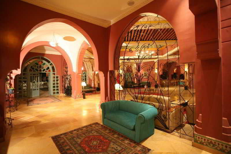 Rs Hotel Karam Palace 우아르자자테 외부 사진